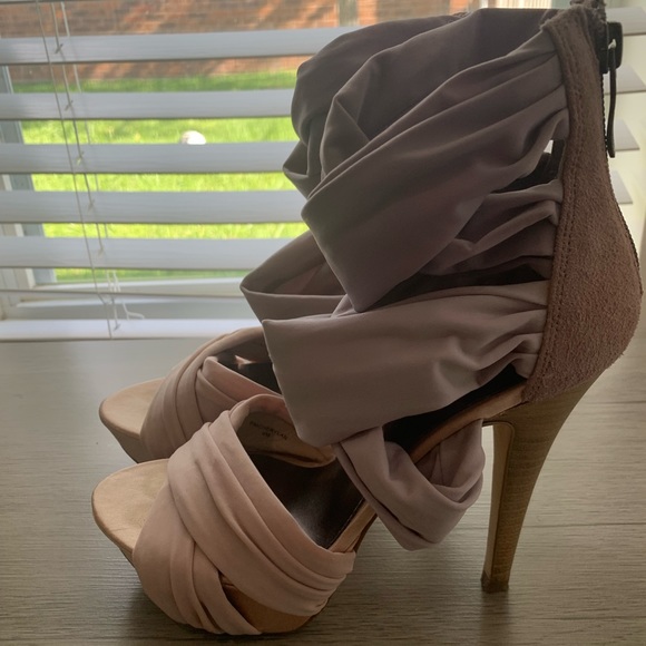 Guess by Marciano sandals size 6 - Picture 2 of 4